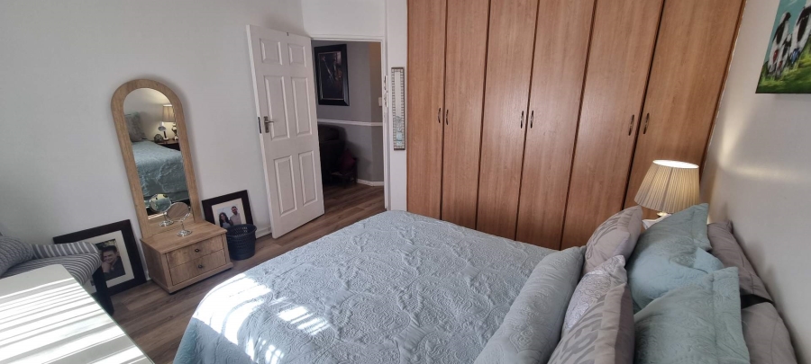 2 Bedroom Property for Sale in Langenhovenpark Free State